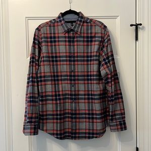 Like New Banana Republic Check button down Sz M.